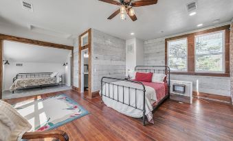The Farmhouse at Forest Chapel 2 Bedroom Farmhouse by RedAwning