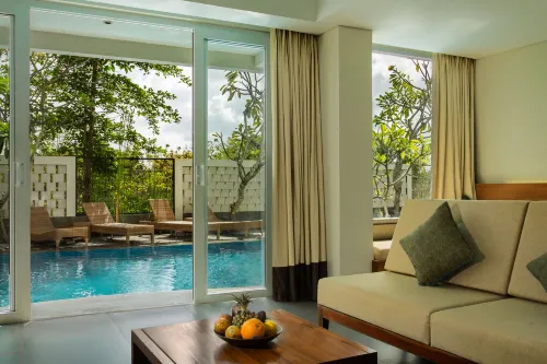 Paragon Hotel Seminyak - Pemandangan Pantai