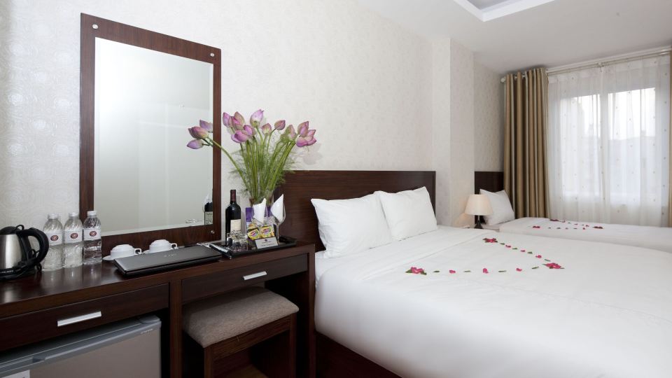 Rising Dragon Legend Hotel