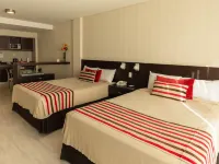Icaro Suites Hotels near Congreso Square