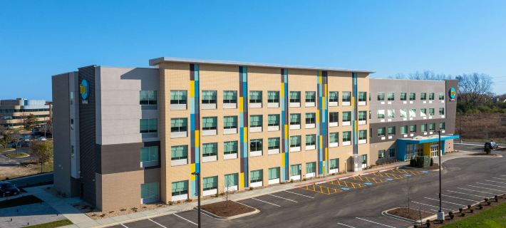 Tru by Hilton Naperville Chicago Hotels in DuPage County
