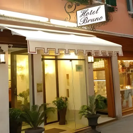 Hotel Da Bruno Отели рядом с достопримечательностью «Кастелло»