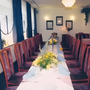 Apartment Hotel Lindeneck Отели рядом с достопримечательностью «Церковь Святого Андрея»