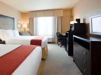 Holiday Inn Express & Suites Milford Hotels in Orange