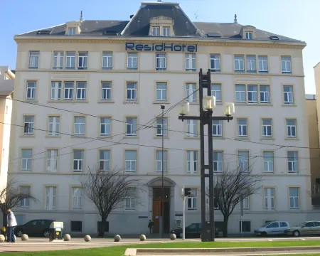 Residhotel le Central'Gare โรงแรมในเกรโนเบิล