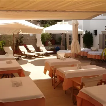 Angelica Traditional Boutique Hotel