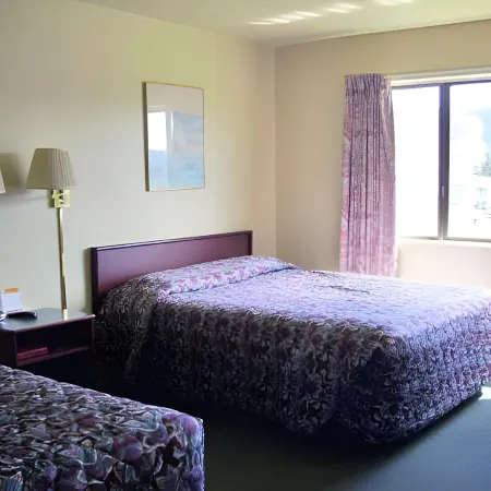 Safari Inn Motel