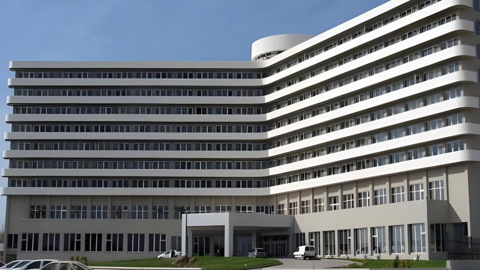 Rayentray Grand Hotel