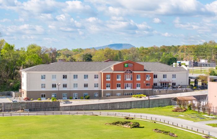 Holiday Inn Express & Suites CHATTANOOGA-HIXSON by IHG