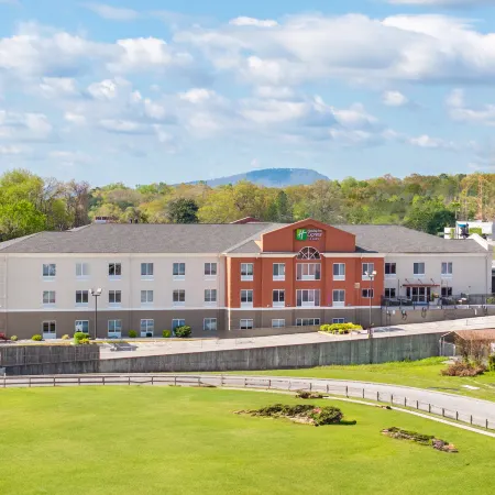 Holiday Inn Express & Suites CHATTANOOGA-HIXSON by IHG