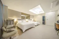 Incheon (Unseo-Dong) DK Airport Hotel
