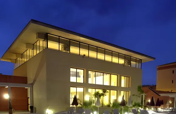 利奧蓬塔翁布里亞華麗公寓式酒店