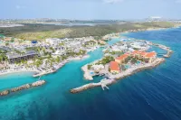 Dolphin Suites & Wellness Curacao