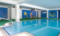 Mayfair Gardens - Kolam Renang