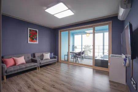 Changwon Adriari Resort Pension