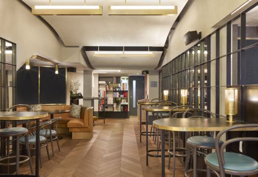 빅토리 하우스 근처 거리