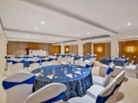 De Mandarin Goa Hotels in Candolim