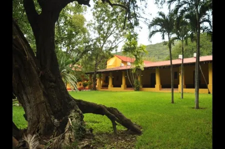 Hotel Misión Concá