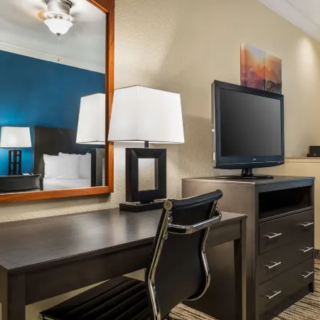 Best Western Dinosaur Valley Inn Suites
