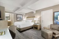 Best Western Savannah Historic District - piscina