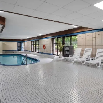 Travelodge by Wyndham Barrie