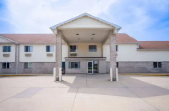 Days Inn by Wyndham Evansdale Waterloo Hotels in 