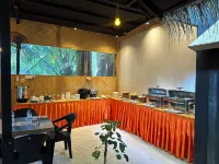 Odi Kamadhoo Hotels in Kihavah