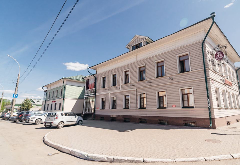 hotel overview picture