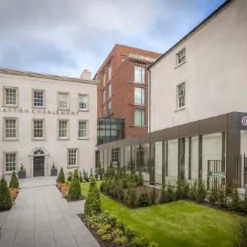 Clayton Hotel Charlemont Отели рядом с достопримечательностью «Ратминс»