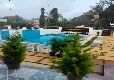 Sami Resort Отели рядом с достопримечательностью «Kalandara Darga»