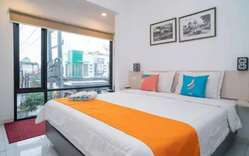 Sans Hotel Fiffa Premiere Malang by RedDoorz Hotels in Lowokwaru
