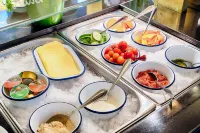 Welcome Hotel Meschede Hennesee - breakfast