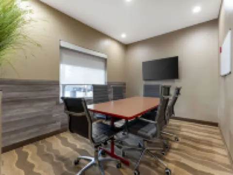 Comfort Suites Hotels in Beaver County
