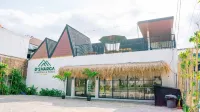 Dsvarga Glamping & Resto Hotel dekat RTH Kampung Tulung