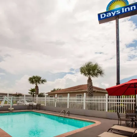 Days Inn by Wyndham Sulphur La