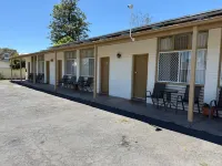 Golden Hills Motel