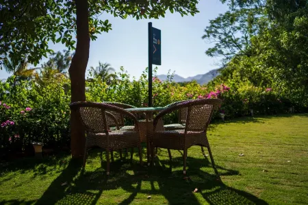 Golden Fields Resort Отели в г. Bhadas Bk.