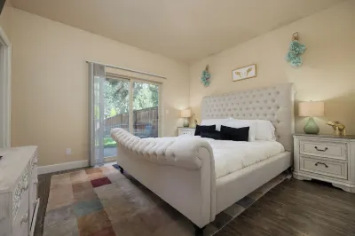 Charming Bend Sanctuary for 6!