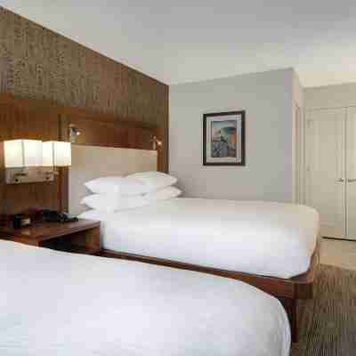 底特律都會機場希爾頓安泊酒店 Rooms