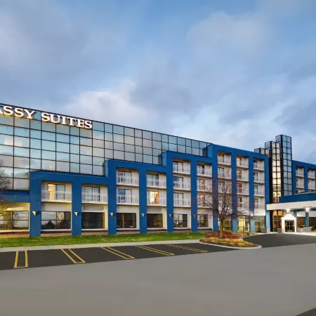 Embassy Suites by Hilton Detroit Livonia Novi