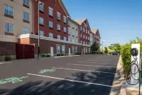 Hilton Garden Inn Rockford - parking