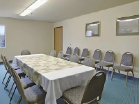 Super 8 by Wyndham Pasadena Hotels in Pasadena