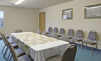 Super 8 by Wyndham Pasadena