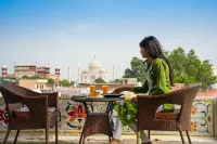 Joey's Hostel Agra - 2-Star