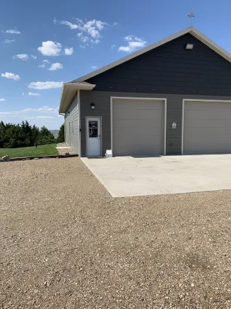 Chamberlain 2 Bedroom Cabin, Sleeps 4-6, Great View,  Boat/Camper Parking, Quiet