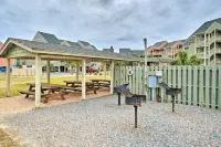 Bright and Beachy Oceanfront Condo - Linens included!