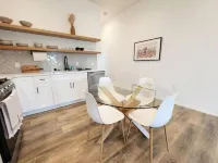 Modern 1-bed guesthome close to DTLA with views