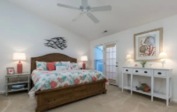 Spectacular well stocked townhouse minutes from Bethany Beach