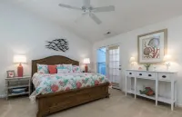 Spectacular well stocked townhouse minutes from Bethany Beach Hotels in Millville