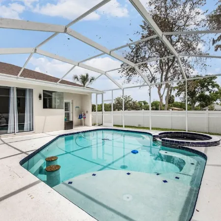 Shore Drive Sunshine Fully Furnished Home Pet Friendly